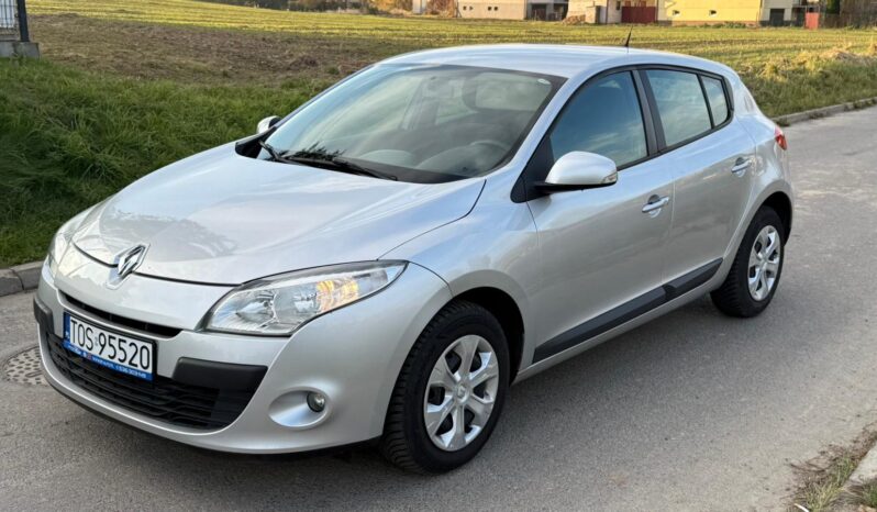 RENAULT Megane  | FWD (przód) | Manualna | 100 KM | Srebrny full