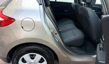 RENAULT Megane  | FWD (przód) | Manualna | 100 KM | Złoty full