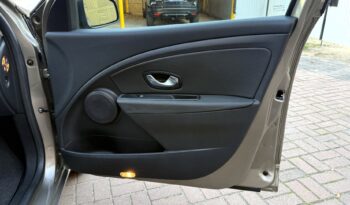 RENAULT Megane  | FWD (przód) | Manualna | 100 KM | Złoty full