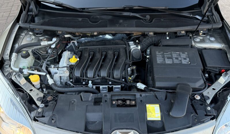 RENAULT Megane  | FWD (przód) | Manualna | 100 KM | Złoty full