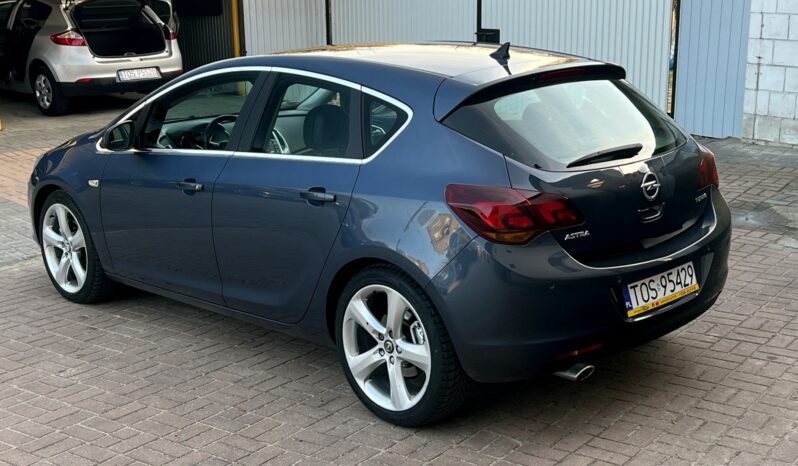OPEL Astra | FWD (przód) | Manualna | 180 KM | Niebieski full