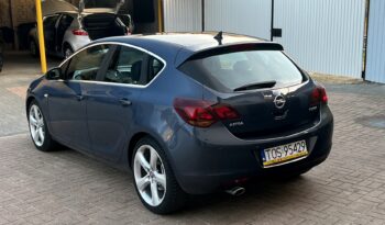 OPEL Astra | FWD (przód) | Manualna | 180 KM | Niebieski full