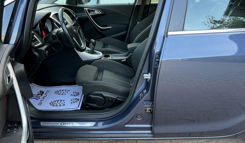 OPEL Astra | FWD (przód) | Manualna | 180 KM | Niebieski full