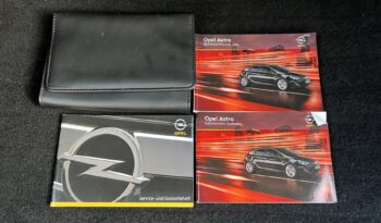 OPEL Astra | FWD (przód) | Manualna | 180 KM | Niebieski full