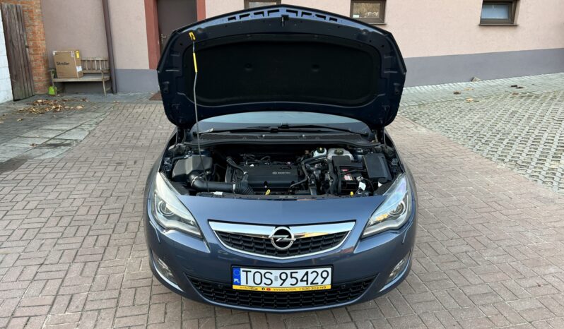 OPEL Astra | FWD (przód) | Manualna | 180 KM | Niebieski full