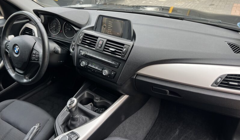 BMW Seria 1  | RWD (tył) | Manualna | 136 KM | Czarny full