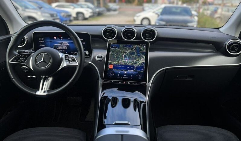 MERCEDES-BENZ GLC  | 4×4 (doł. automatycznie) | Automatyczna | 194 KM | Czarny full