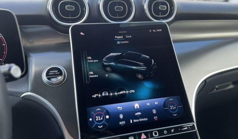 MERCEDES-BENZ GLC  | 4×4 (doł. automatycznie) | Automatyczna | 194 KM | Czarny full