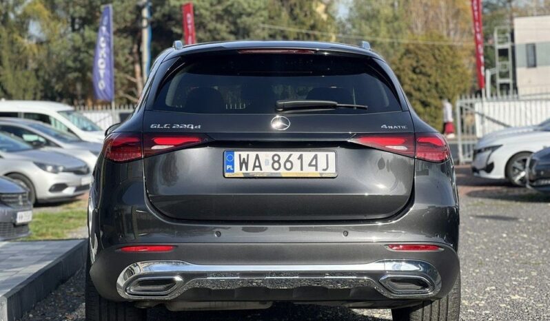 MERCEDES-BENZ GLC  | 4×4 (doł. automatycznie) | Automatyczna | 194 KM | Czarny full