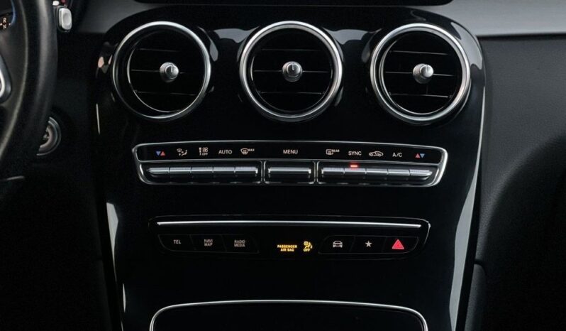 MERCEDES-BENZ GLC  | 4×4 (doł. automatycznie) | Automatyczna | 163 KM | Biały full