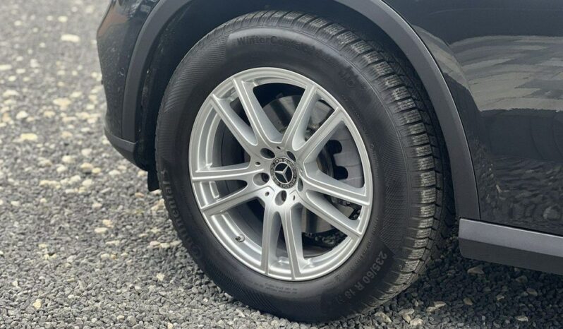 MERCEDES-BENZ GLC  | 4×4 (doł. automatycznie) | Automatyczna | 194 KM | Czarny full