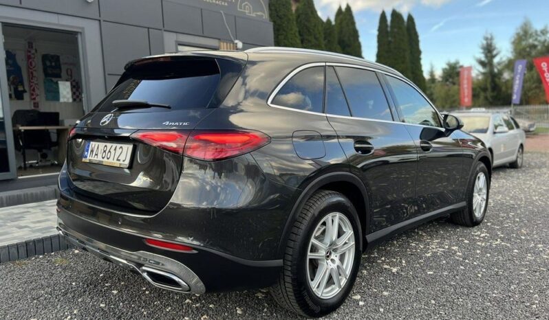 MERCEDES-BENZ GLC  | 4×4 (doł. automatycznie) | Automatyczna | 204 KM | Czarny full