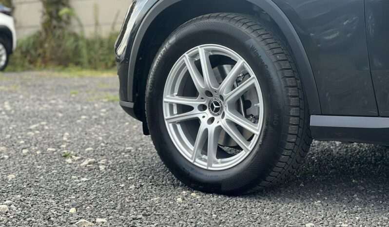 MERCEDES-BENZ GLC  | 4×4 (doł. automatycznie) | Automatyczna | 204 KM | Czarny full