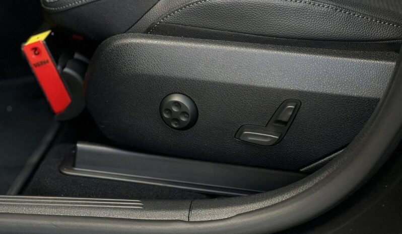 MERCEDES-BENZ GLC  | 4×4 (doł. automatycznie) | Automatyczna | 204 KM | Czarny full