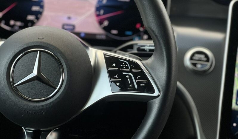 MERCEDES-BENZ GLC  | 4×4 (doł. automatycznie) | Automatyczna | 204 KM | Czarny full