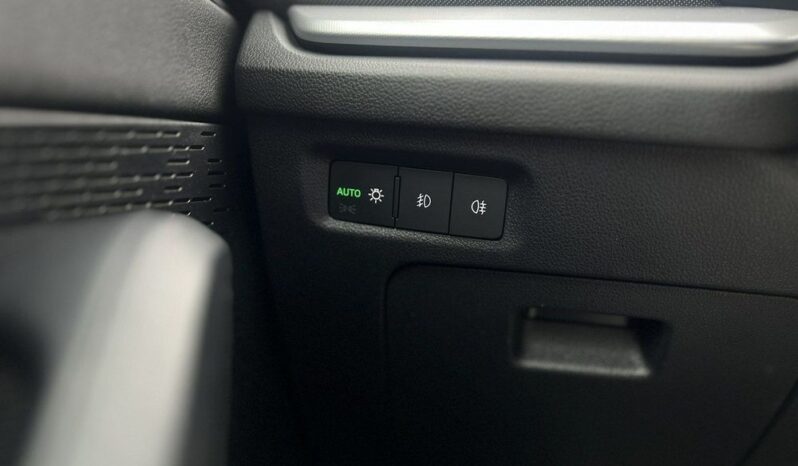 SKODA Octavia  | FWD (przód) | Manualna | 150 KM | Niebieski full