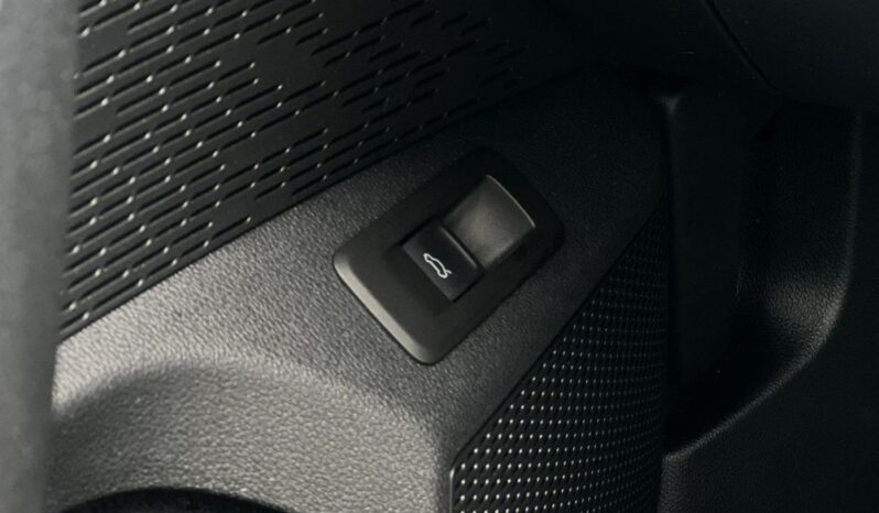 SKODA Octavia  | FWD (przód) | Manualna | 150 KM | Niebieski full