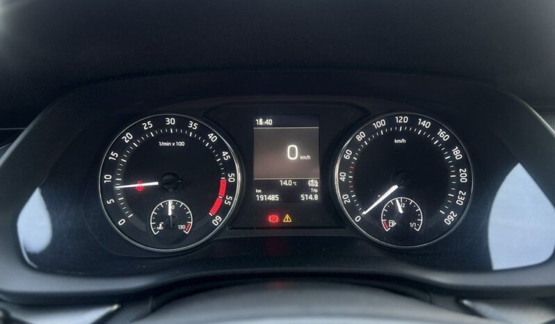 SKODA Octavia  | FWD (przód) | Manualna | 115 KM | Szary full