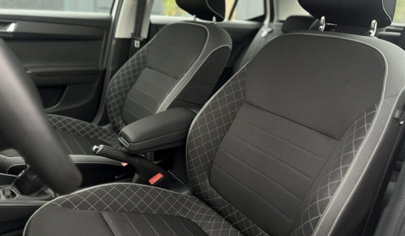 SKODA Fabia  | FWD (przód) | Manualna | 95 KM | Biały full