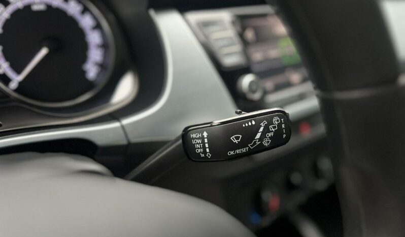 SKODA Fabia  | FWD (przód) | Manualna | 95 KM | Biały full