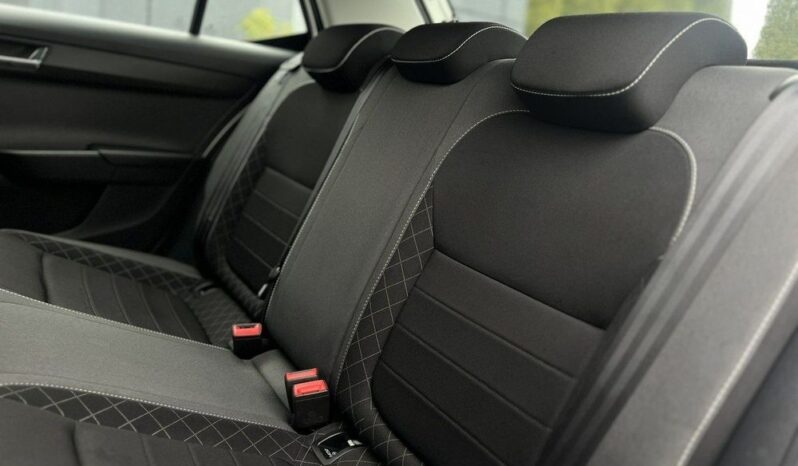 SKODA Fabia  | FWD (przód) | Manualna | 95 KM | Biały full