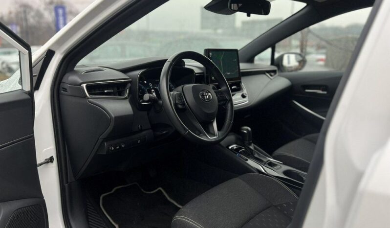 TOYOTA Corolla  | FWD (przód) | Automatyczna | 140 KM | Biały full