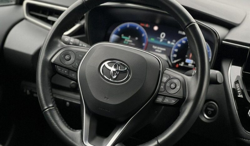 TOYOTA Corolla  | FWD (przód) | Automatyczna | 140 KM | Biały full