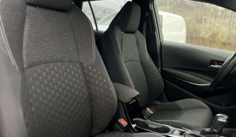 TOYOTA Corolla  | FWD (przód) | Automatyczna | 140 KM | Biały full