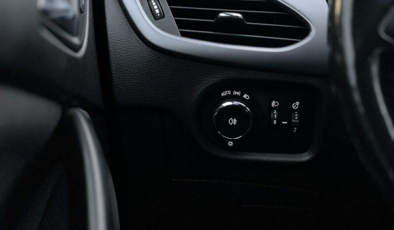 OPEL Astra | FWD (przód) | Automatyczna | 145 KM | Srebrny full