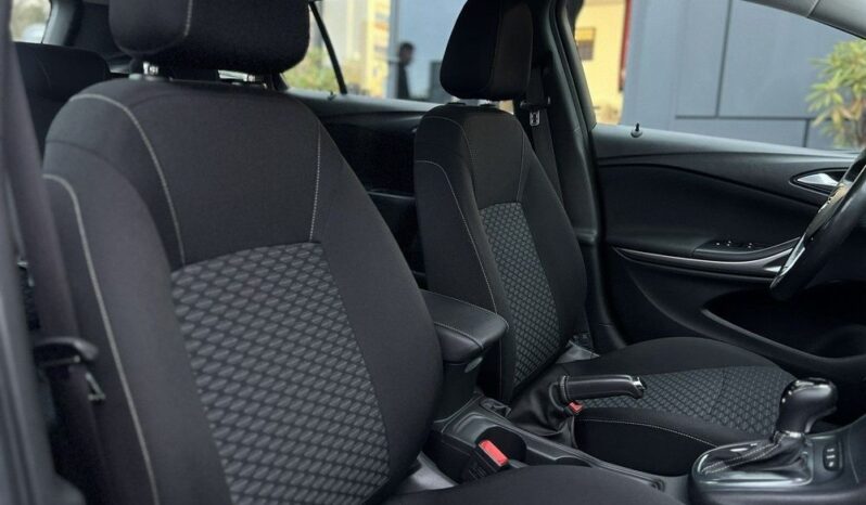 OPEL Astra | FWD (przód) | Automatyczna | 145 KM | Srebrny full