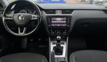 SKODA Octavia  | FWD (przód) | Manualna | 115 KM | Szary full