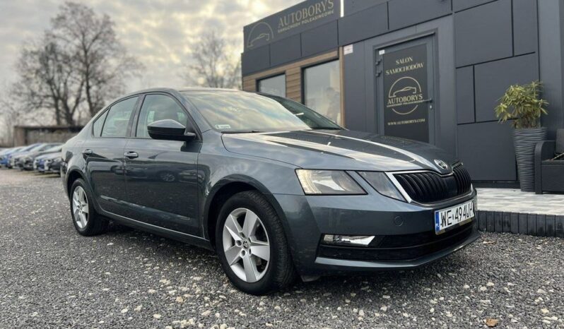 SKODA Octavia  | FWD (przód) | Manualna | 115 KM | Szary full