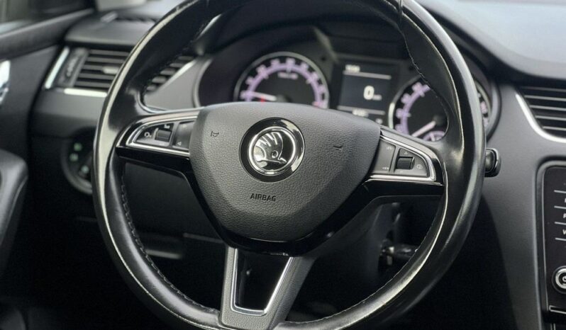 SKODA Octavia  | FWD (przód) | Manualna | 115 KM | Szary full