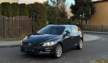 Volvo V60  | 4X4 (Doł. Ręcznie) | Automatyczna | 215 Km | Szary