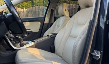 VOLVO V60  | 4×4 (doł. ręcznie) | Automatyczna | 215 KM | Szary full