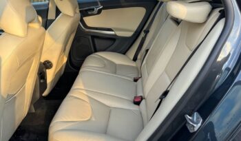 VOLVO V60  | 4×4 (doł. ręcznie) | Automatyczna | 215 KM | Szary full