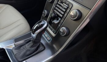 VOLVO V60  | 4×4 (doł. ręcznie) | Automatyczna | 215 KM | Szary full