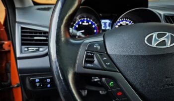 HYUNDAI Veloster  | FWD (przód) | Manualna | 186 KM | Pomarańczowy full