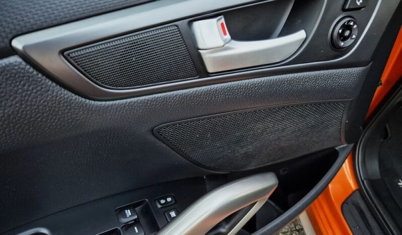 HYUNDAI Veloster  | FWD (przód) | Manualna | 186 KM | Pomarańczowy full