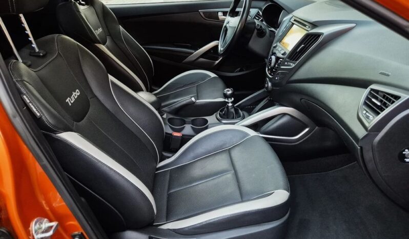 HYUNDAI Veloster  | FWD (przód) | Manualna | 186 KM | Pomarańczowy full