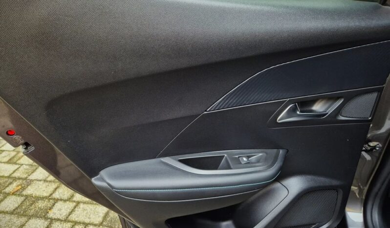 PEUGEOT 2008  | FWD (przód) | Automatyczna | 130 KM | Szary full