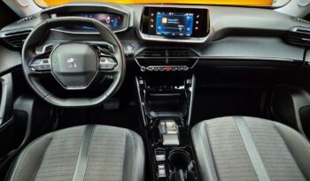 PEUGEOT 2008  | FWD (przód) | Automatyczna | 130 KM | Szary full