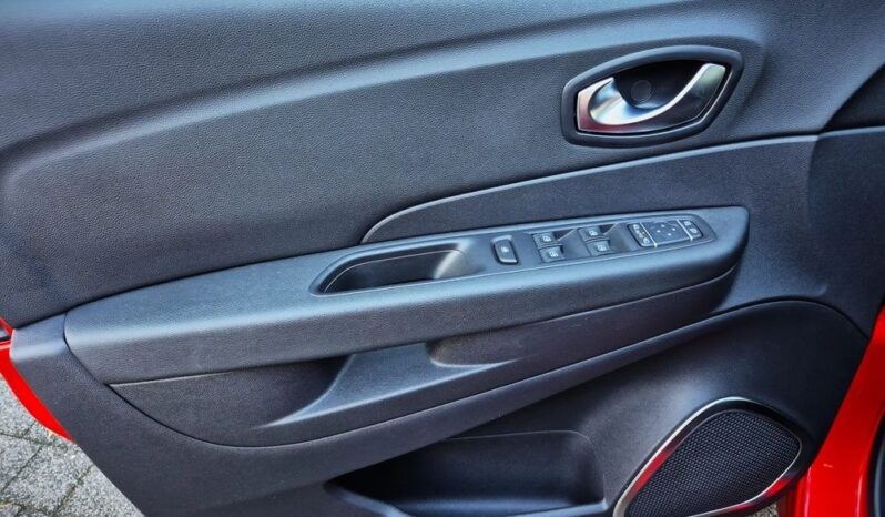 RENAULT Captur  | FWD (przód) | Manualna | 130 KM | Czerwony full