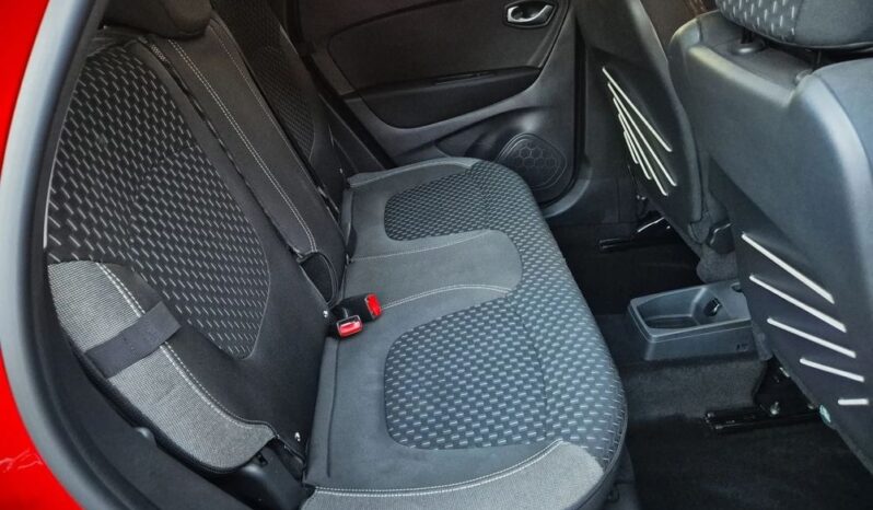 RENAULT Captur  | FWD (przód) | Manualna | 130 KM | Czerwony full