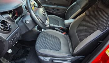 RENAULT Captur  | FWD (przód) | Manualna | 130 KM | Czerwony full