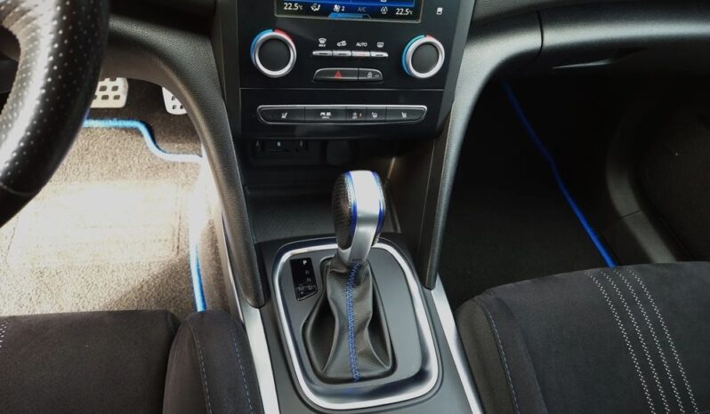 RENAULT Megane  | FWD (przód) | Automatyczna | 205 KM | Niebieski full