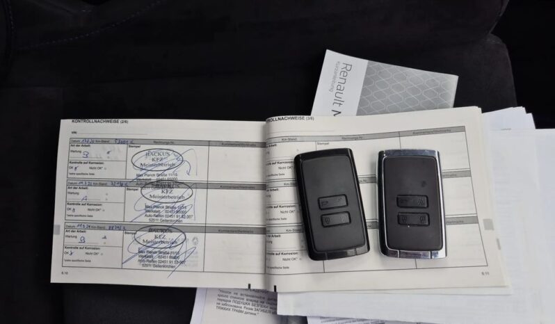 RENAULT Megane  | FWD (przód) | Automatyczna | 205 KM | Niebieski full