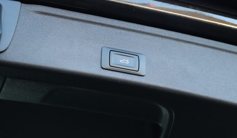 AUDI A4  | 2020 | 190 KM | 1968cm3 | Czarny full