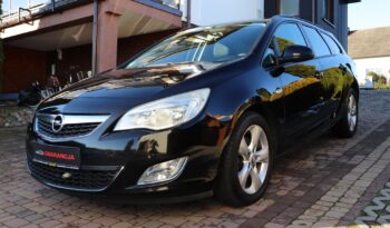 OPEL Astra | 2011 | 110 KM | 1686cm3 | Brązowy full