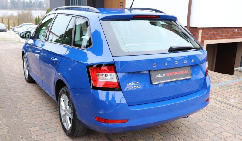 SKODA Fabia  | 2022 | 95 KM | 999cm3 | Granatowy full